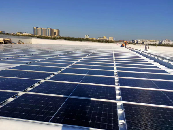 助力光伏支架發(fā)展，太陽能電池光電轉(zhuǎn)換效率突破10%